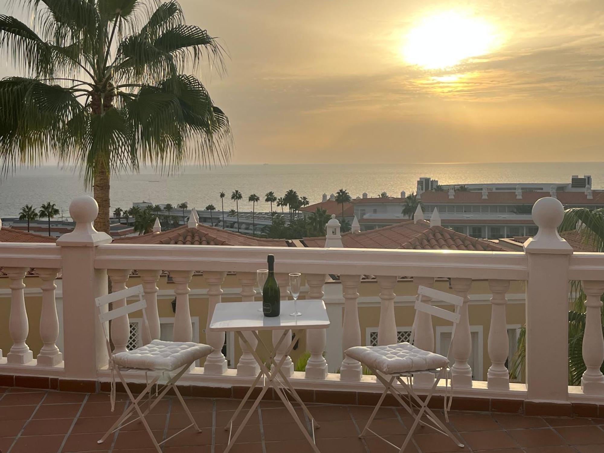 Playa Del Duque-Amazing Views 2 Bedroom Costa Adeje  Esterno foto